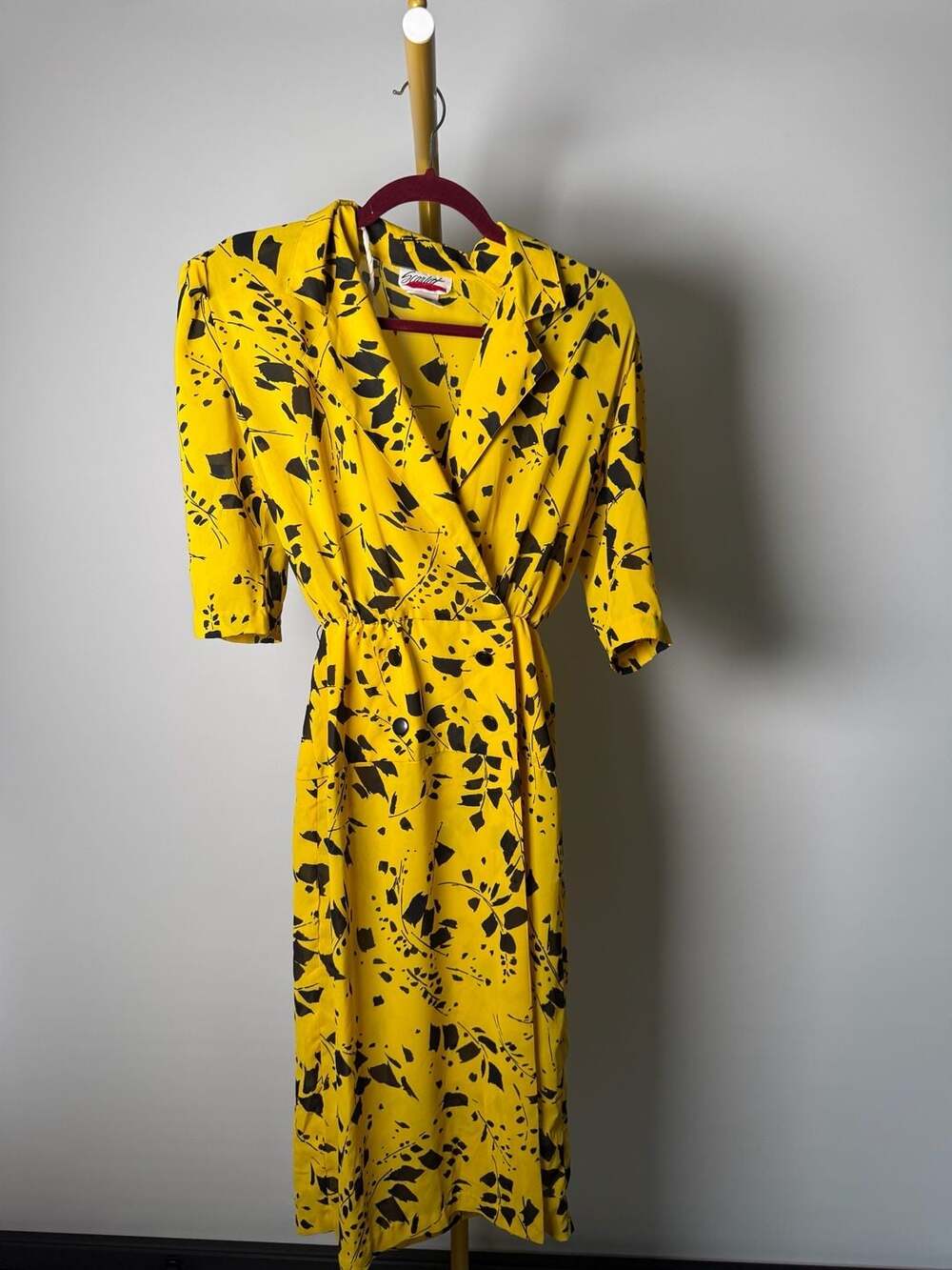 Vintage Scarlett Yellow and Black Leaf Print Double Breasted Dress